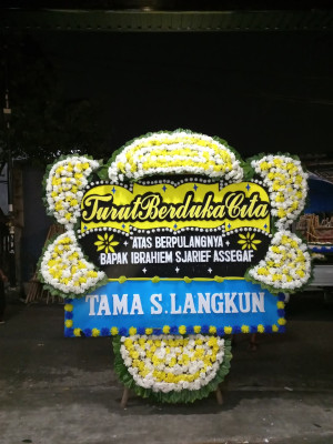Papan Bunga Duka di Eipumek